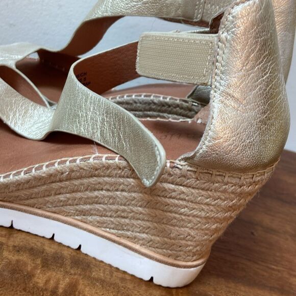 Gentle Souls Gold Elyssa Easy T-Strap Wedge Espadrilles - Picture 7 of 11